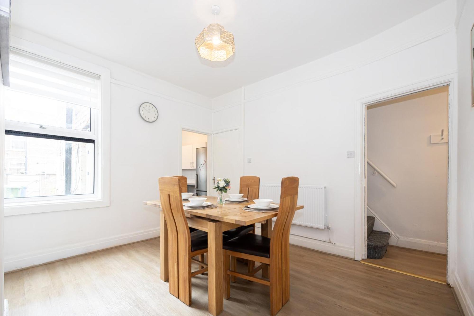 Bright & Modern 3 Bedroom Old Trafford Home Manchester Bagian luar foto